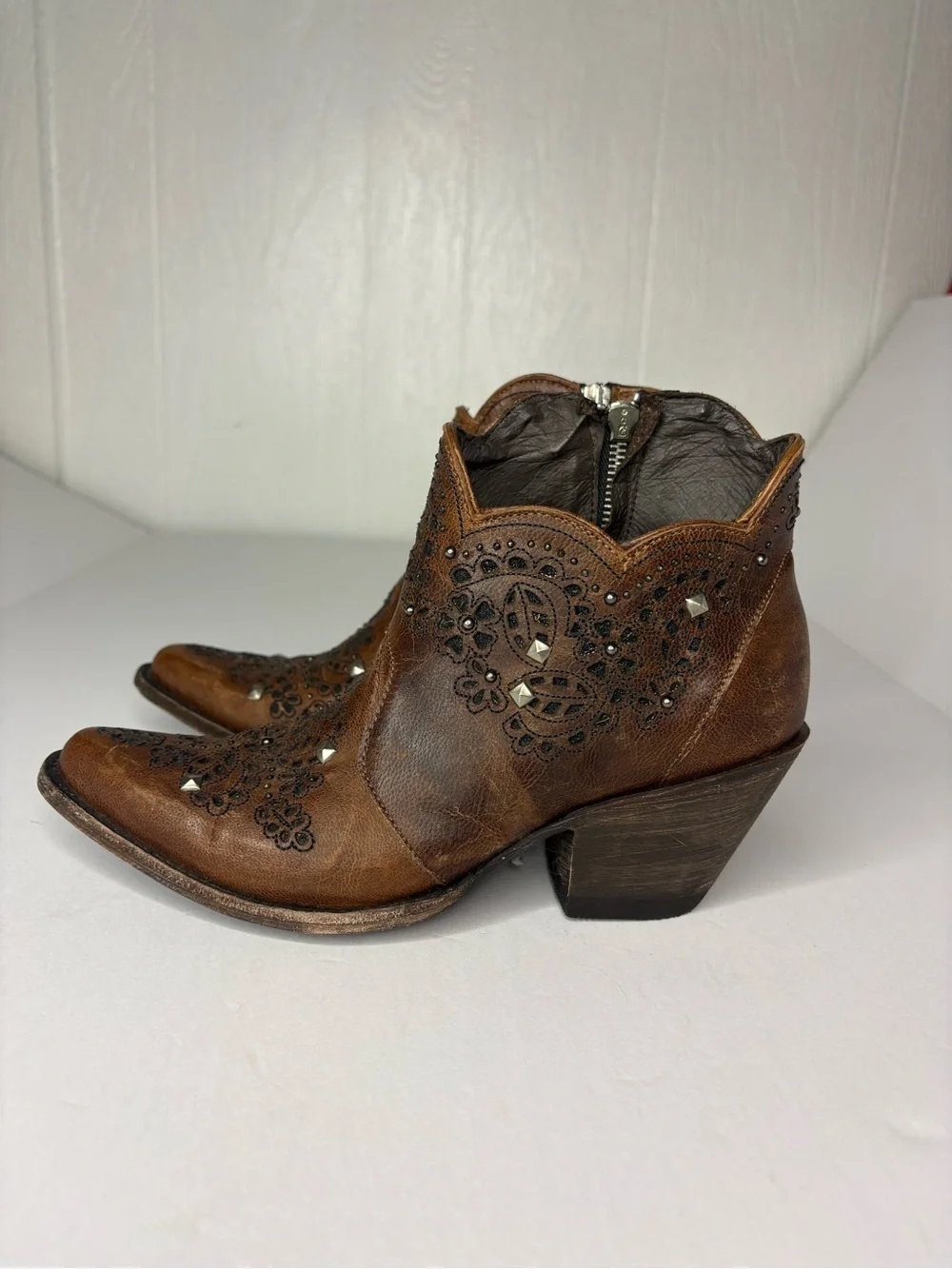 Old Gringo Brown Studded Molly ankle boots size 8